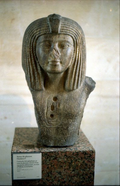 Osorkon_I_-Louvre-Egyptien-09