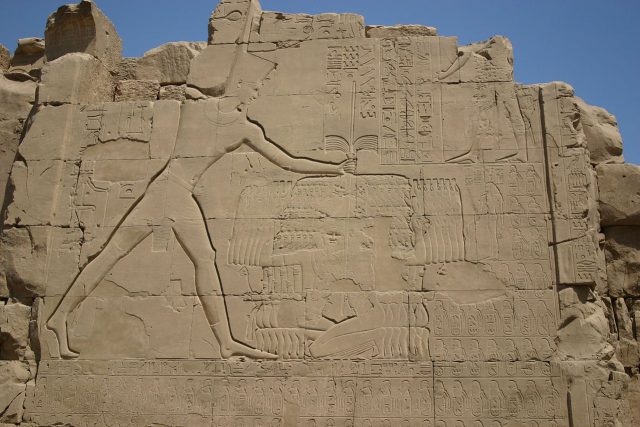 Thoetmose_III_at_Karnak