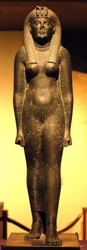 Cleopatra_VII__statue_at_Rosicrucian_Egyptian_Museum