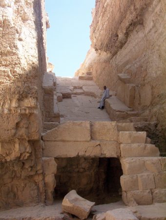 Aboe_Rawash_Burial_Pit